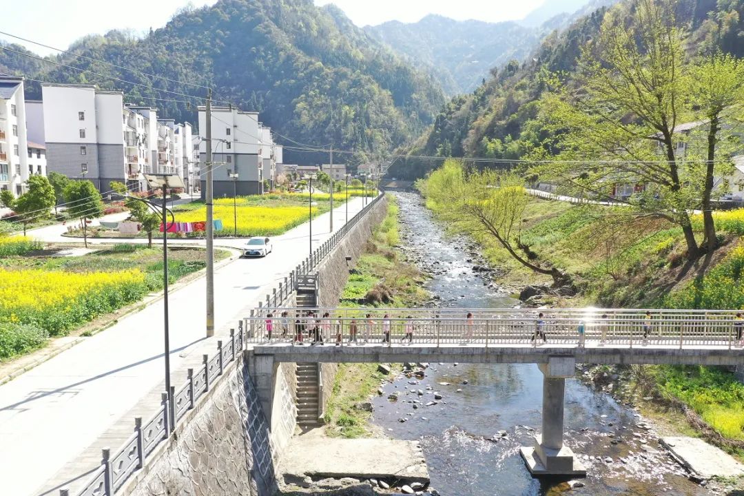 双龙镇新华社区.JPG