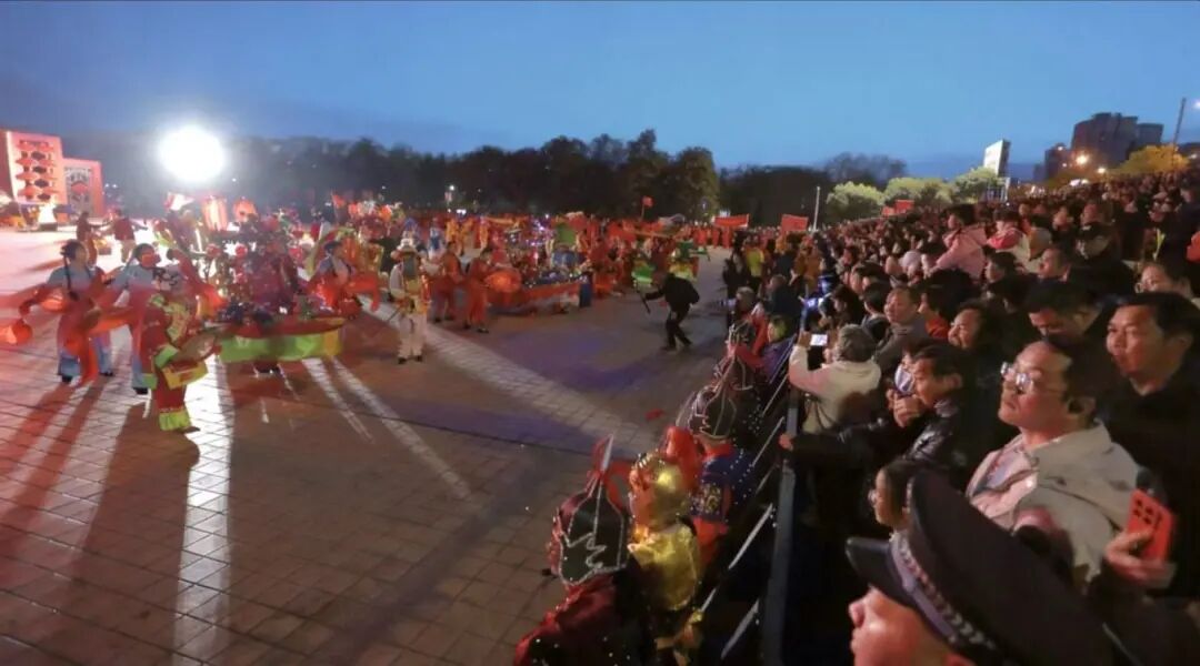 社火巡游 (4).JPG