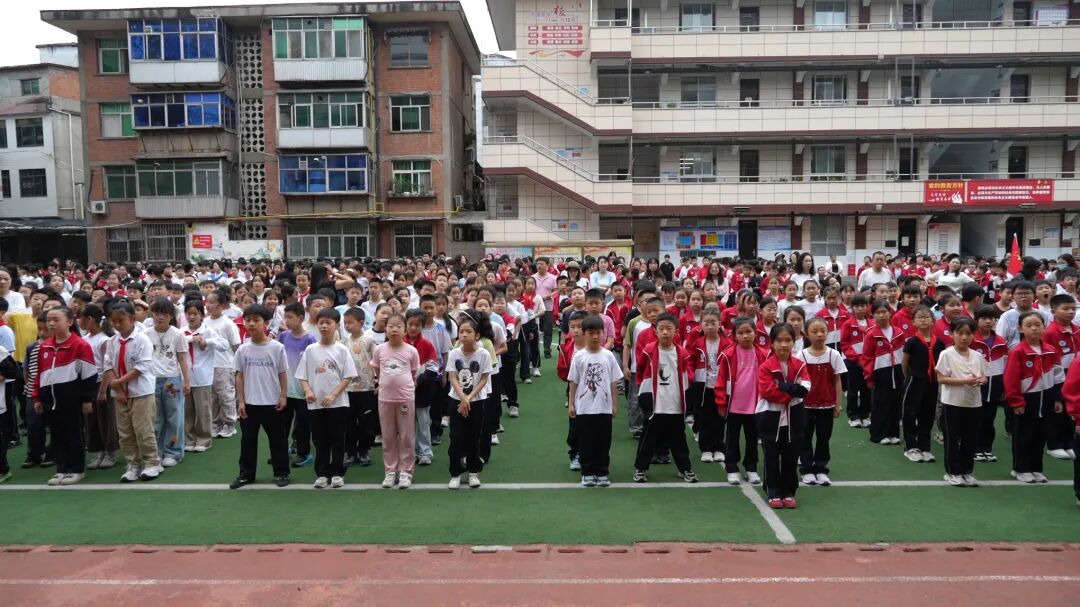 5.26消防科普进校园照片.jpg